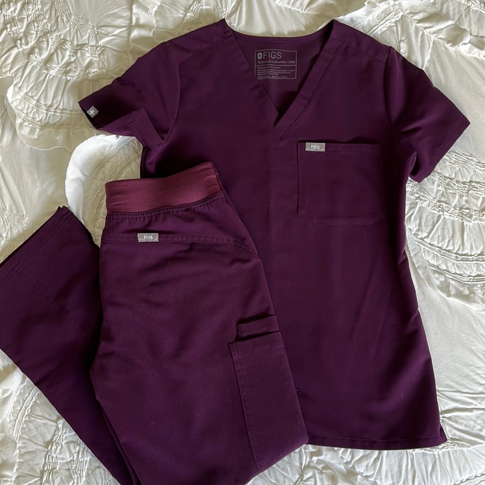 Figs DEEP PURPLE 🍇 scrub set XXS/XSP